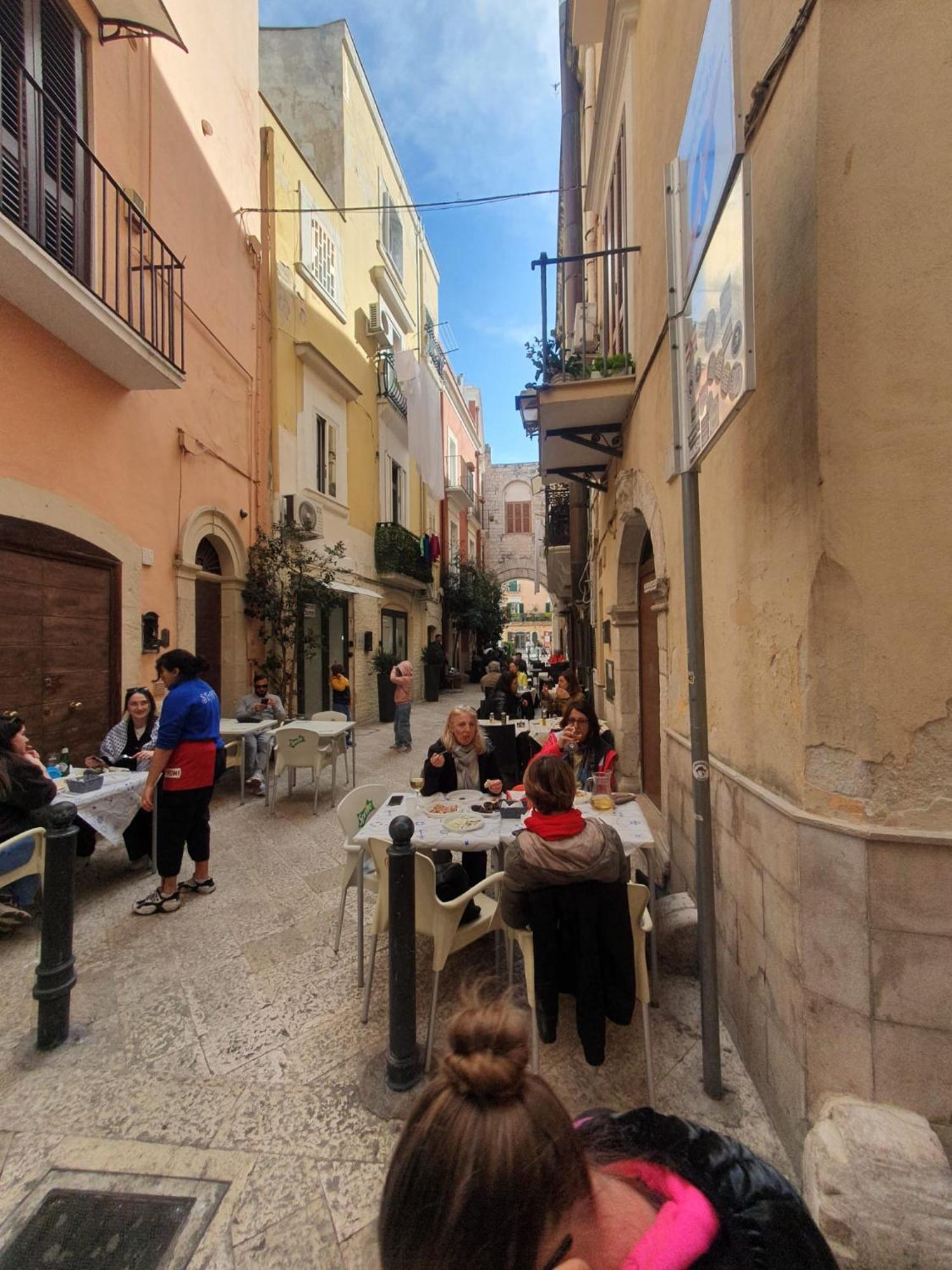 Corte Del Dattilo Nel Borgo Antico Bari Exterior foto