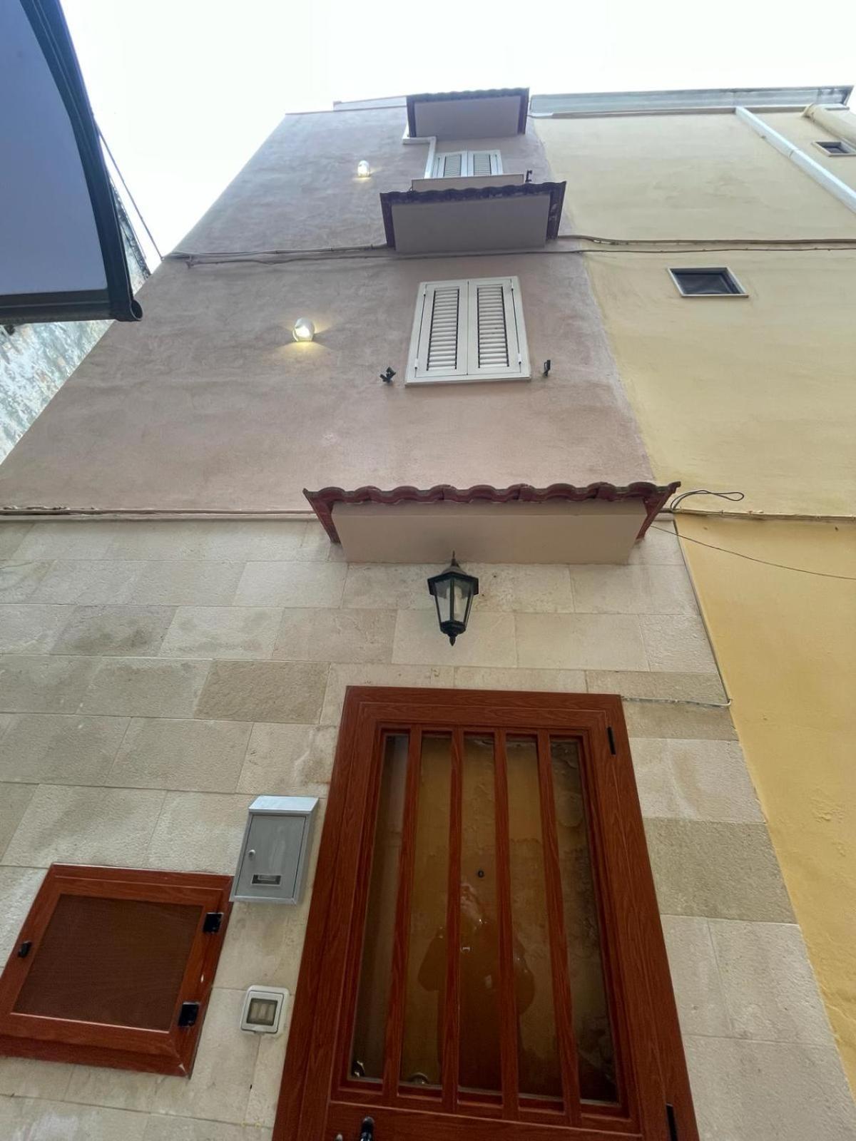 Corte Del Dattilo Nel Borgo Antico Bari Exterior foto